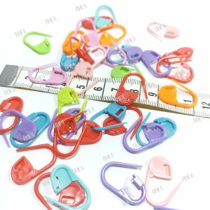 Peniti plastik